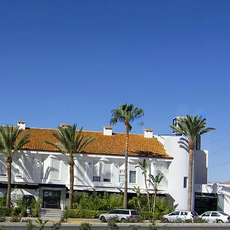 Avent Verahotel Hotel
