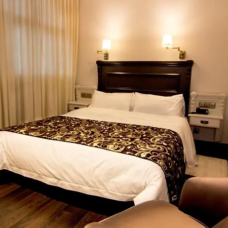 Avent Verahotel Hotel 4*